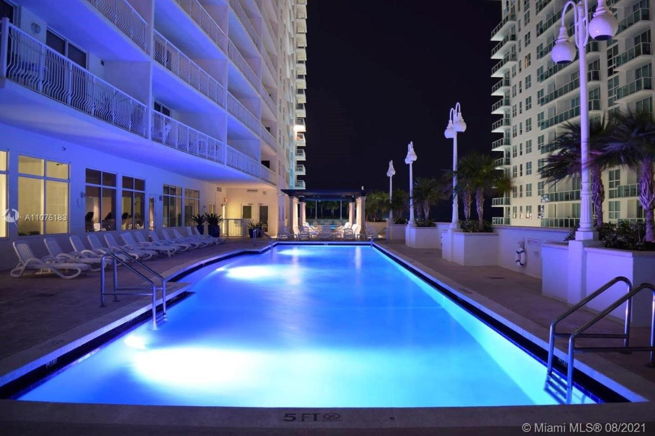 Brickell 4 Bedrooms High Ceiling Loft On The Pool Miami