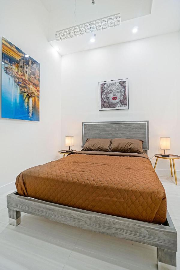 Apartment Brickell 4 Bedrooms High Ceiling Loft On The Pool